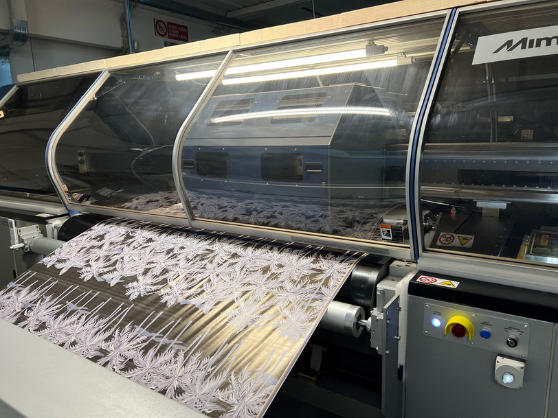 Quicksilver affronta e supera le sfide del mercato grazie alla tecnologia Mimaki